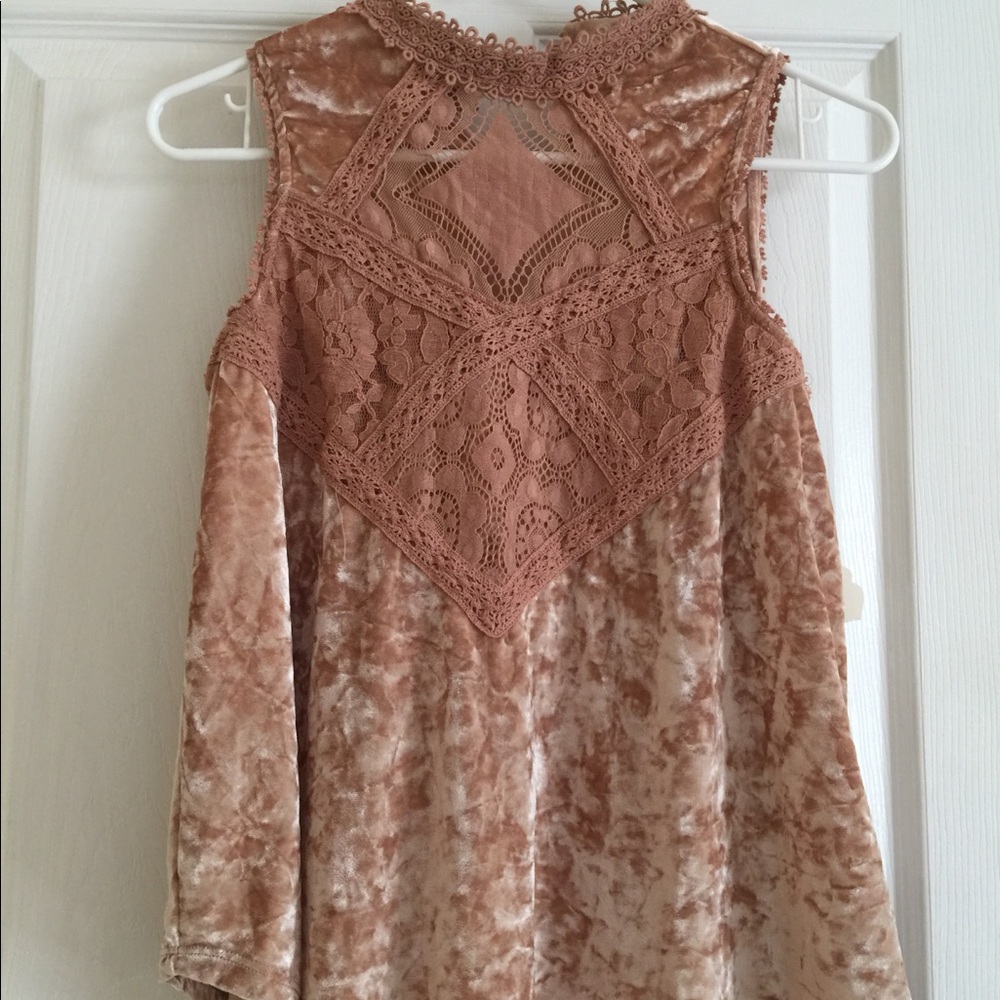 Velvet blouse from altar’d state - Picture 2 of 4
